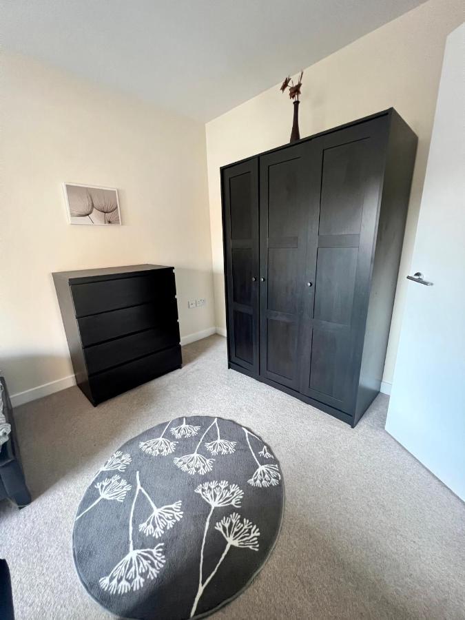 Spacious 2-Bedroom House With Free Parking Τσάταμ Εξωτερικό φωτογραφία